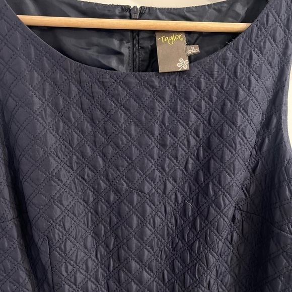 NEW Quilted Pattern Navy Dress w pockets SIZE 8 - Picture 6 of 6